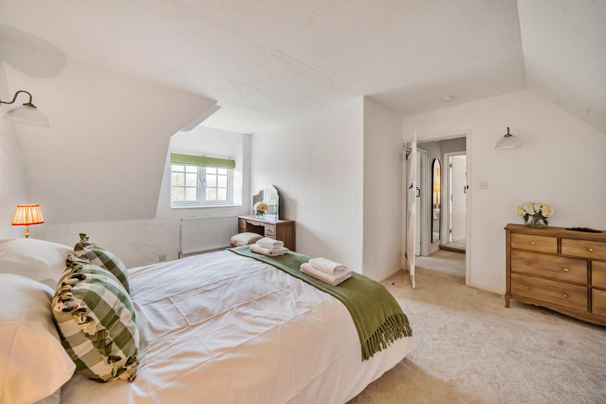 Apartment Live The Coastal Dream In Dorset Aonb