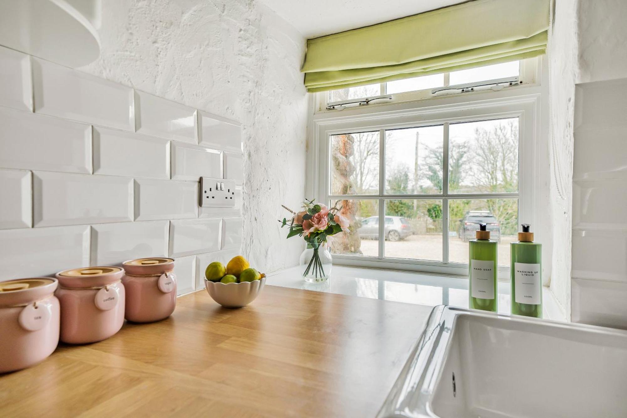 Live The Coastal Dream In Dorset Aonb Weymouth